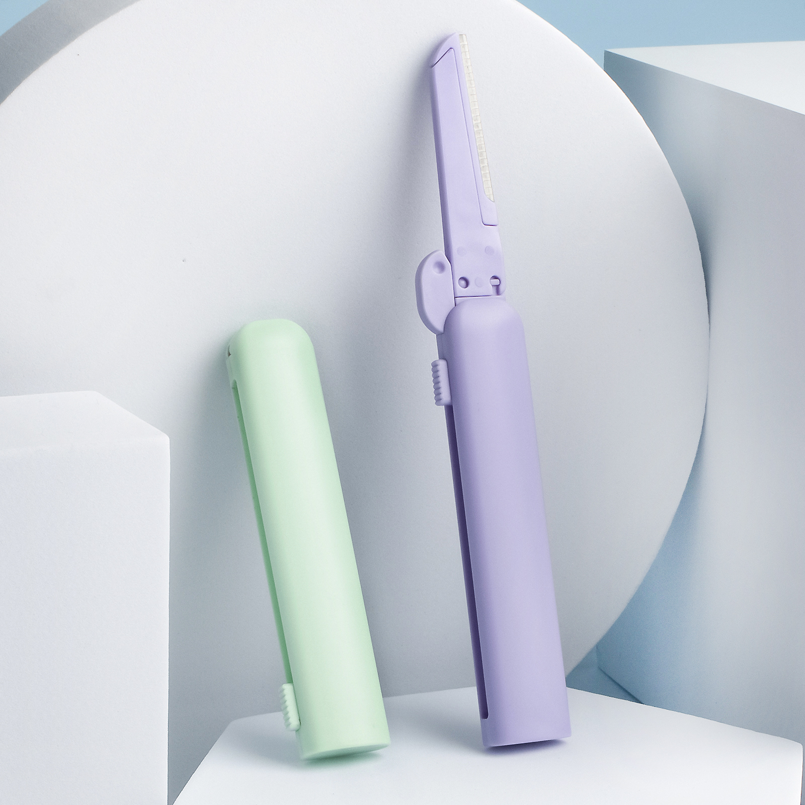 Retractable Eyebrow Razor with Replaceable Blades | Safe, Portable, and Stylish for Flawless Brows